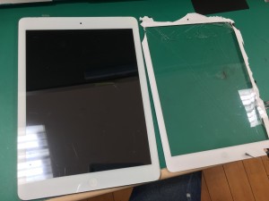 iPad Air【ガラス割れ】スマートクリアすすきのラフィラ本店iPhone/iPad修理専門店Proブログ2016/02/12