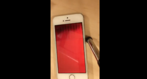 【恐怖】iPhone(アイフォン)のレッドスクリーン スマートクリアすすきのラフィラ本店iPhone/iPad修理専門店Proブログ2017/10/07