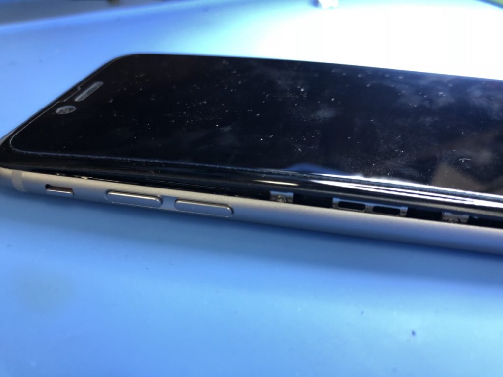 iPhone6バッテリー膨張