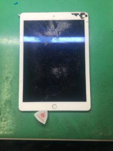 iPadair2液晶交換（1）