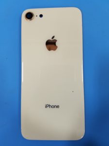 iPhoneの画面割れも、スマートクリアすすきのラフィラ本店へ！