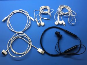 iPhoneの修理は、小物も充実のスマートクリア伏古店へ！