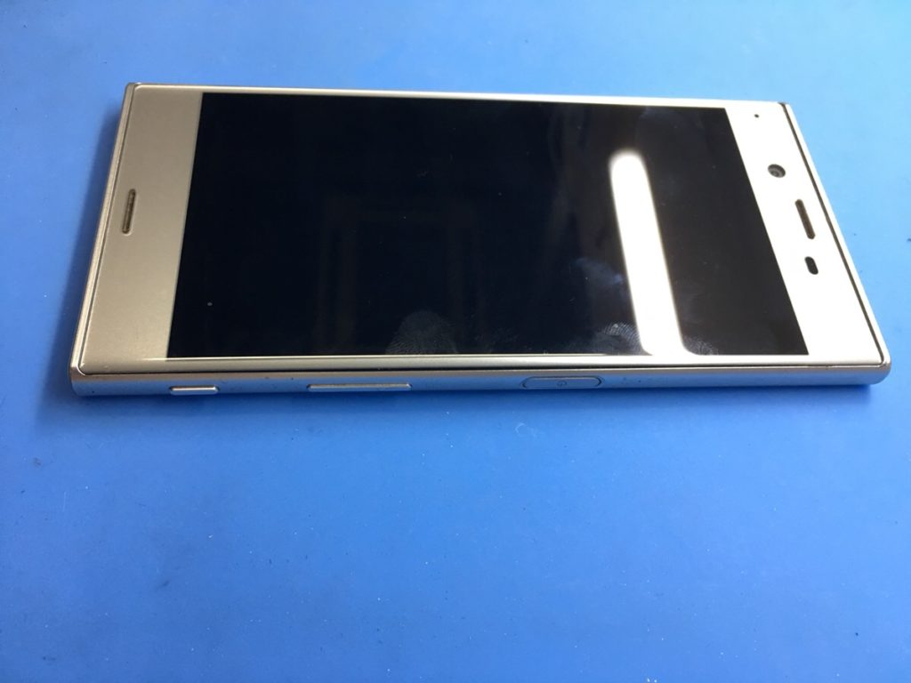 XperiaXZ膨張022001