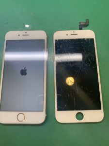 iPhoneのバッテリー交換、画面割れ修理なら札幌市豊平区のスマートクリア イオン西岡店へ！