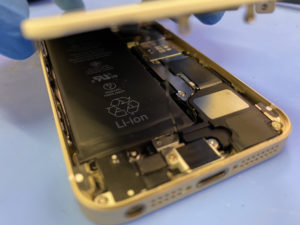 iphoneSEの修理ならスマートクリアMEGAドン・キホーテ篠路店へ！！