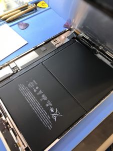 iPadのバッテリー交換も、札幌北区のスマートクリアMEGAドン・キホーテ篠路店へ！