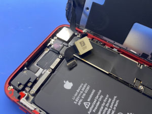 iPhone8のバックカメラ交換ならスマートクリアイオン札幌藻岩店へ！！
