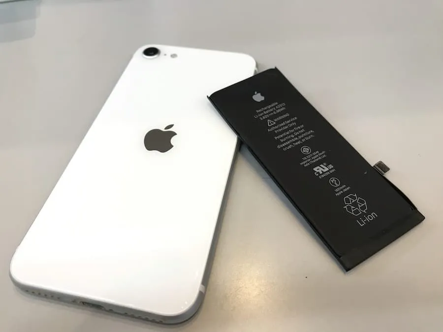 iPhoneSEバッテリー