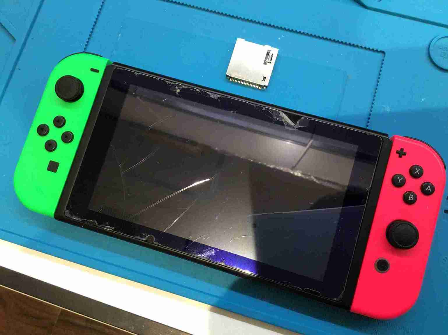 ゲームカードスロットを取り換え後のswitch