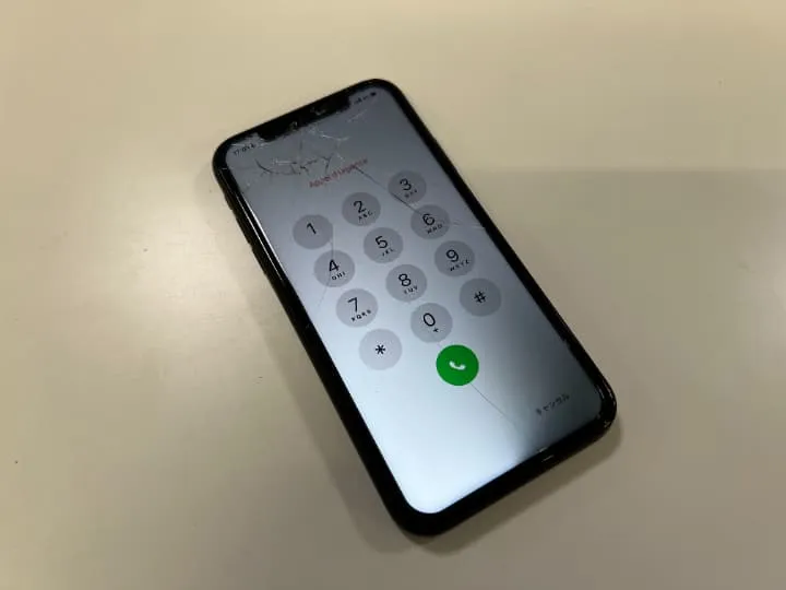 iPhoneXR 画面割れ 画面光らない 画面交換 即日対応