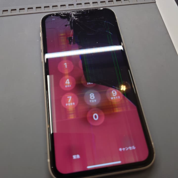 iPhoneXR 液晶割れ修理