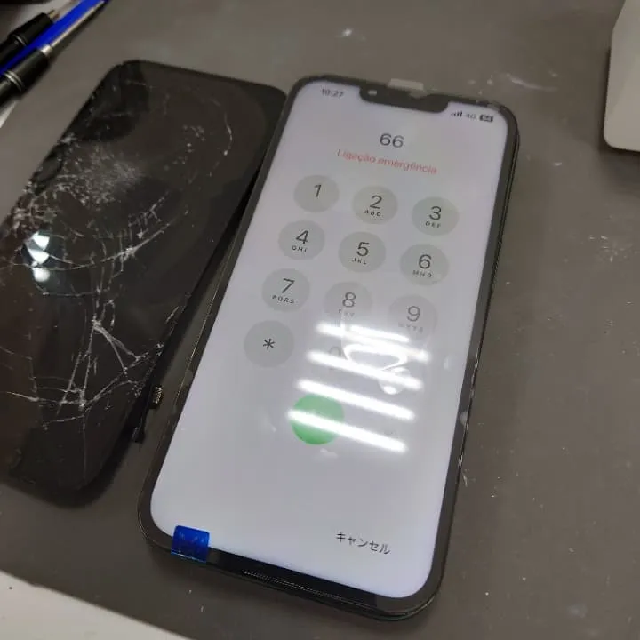 iPhone13 画面割れ修理