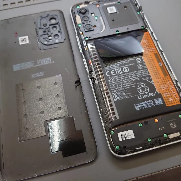 Xiaomiスマホのバッテリー交換