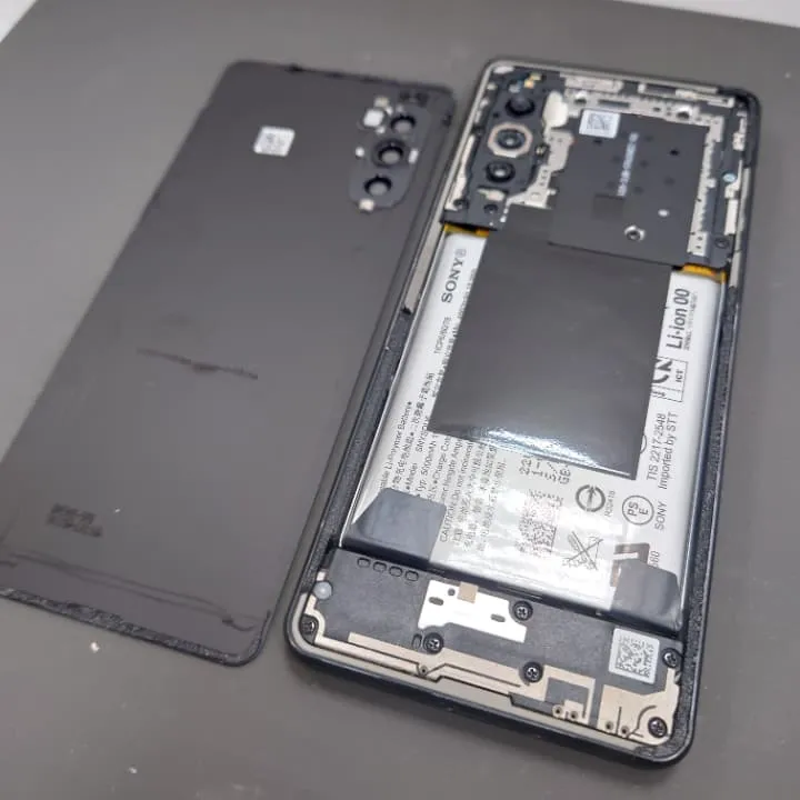XPERIA10 Ⅳのバッテリー交換