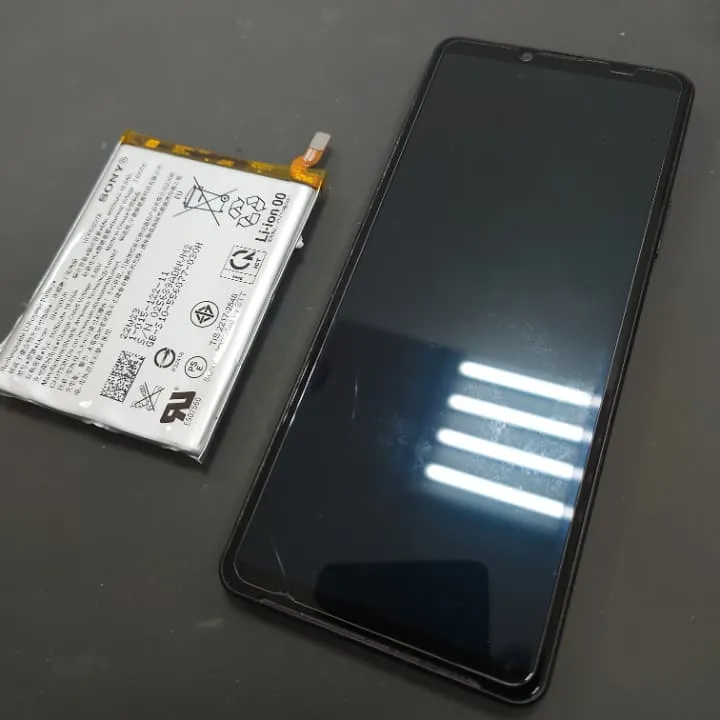 XPERIA10 Ⅳのバッテリー交換