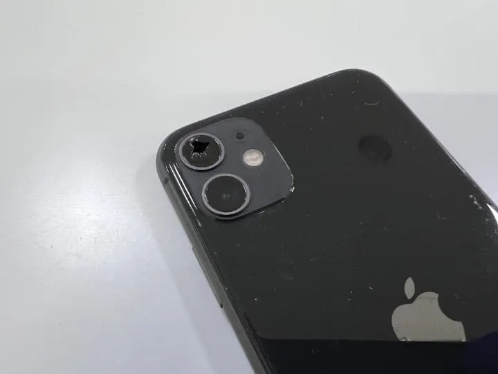 iPhone,iPhone11,カメラ,レンズ割れ,レンズ交換,即日修理