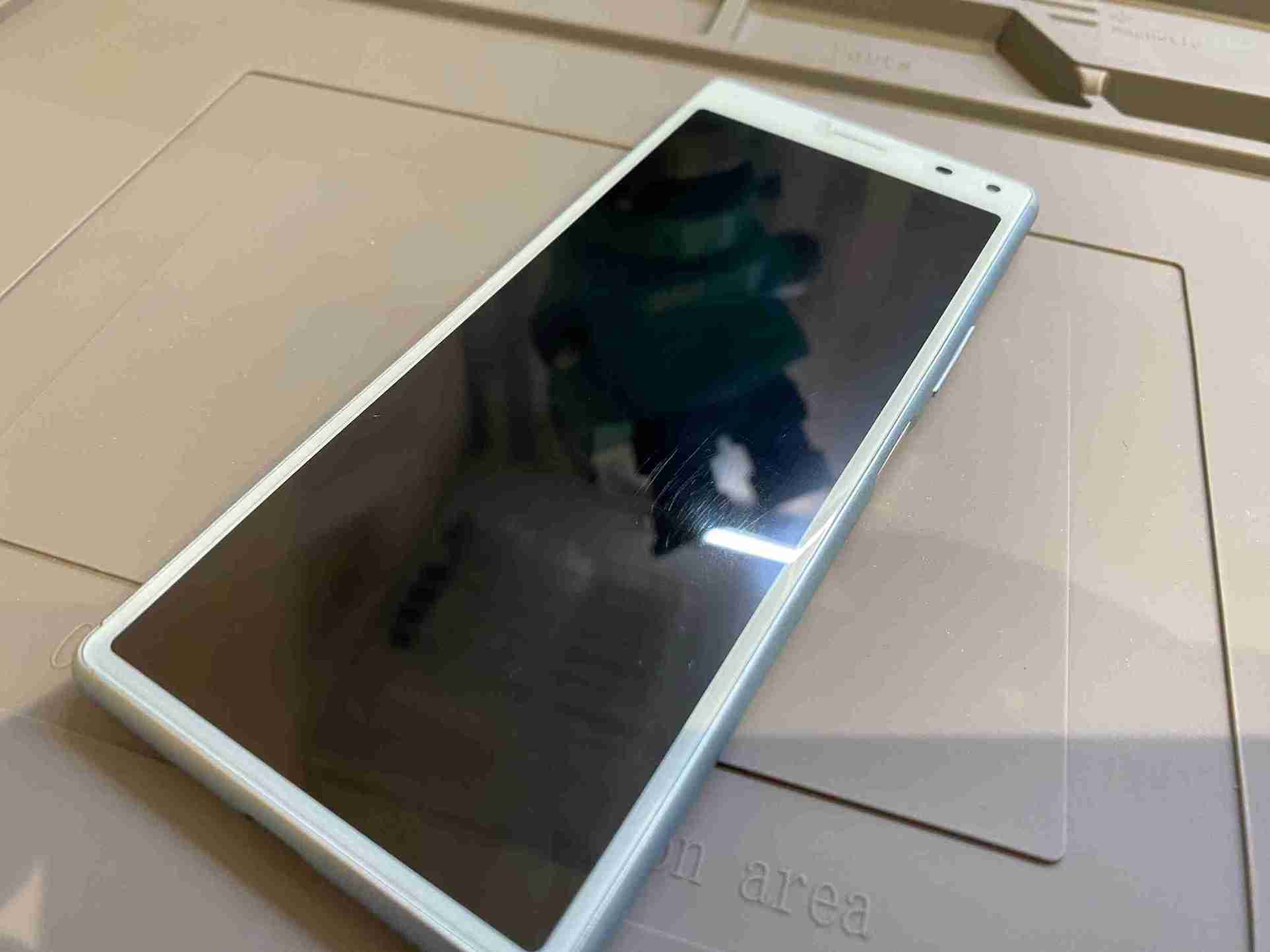 Xperia8バッテリー交換前