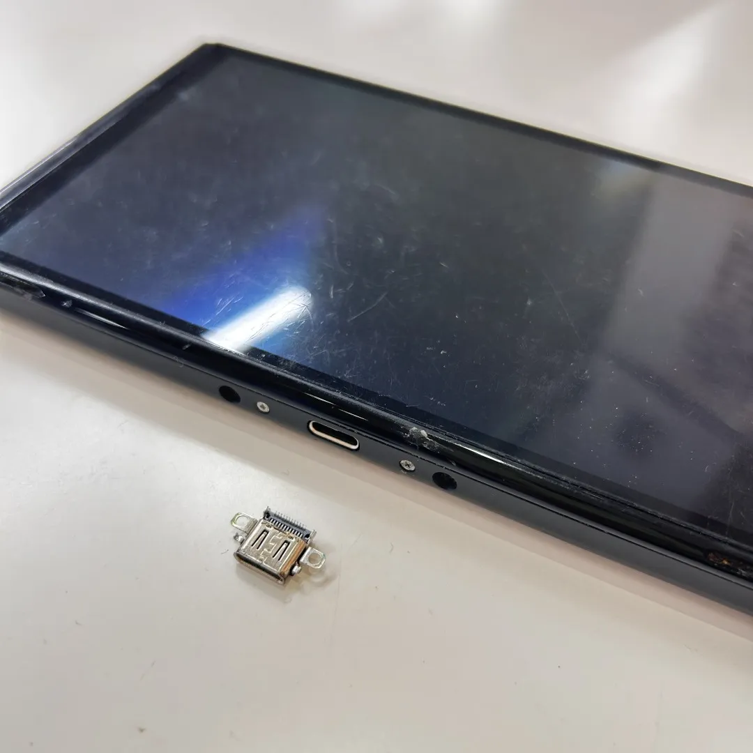 Switch有機ELモデルの充電口交換修理