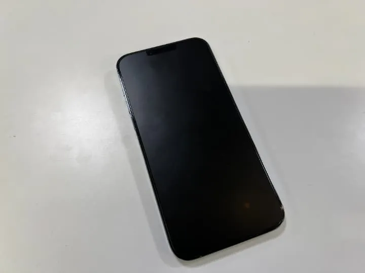 iPhone iPhone13ProMax 画面 映らない 画面交換 対応可能
