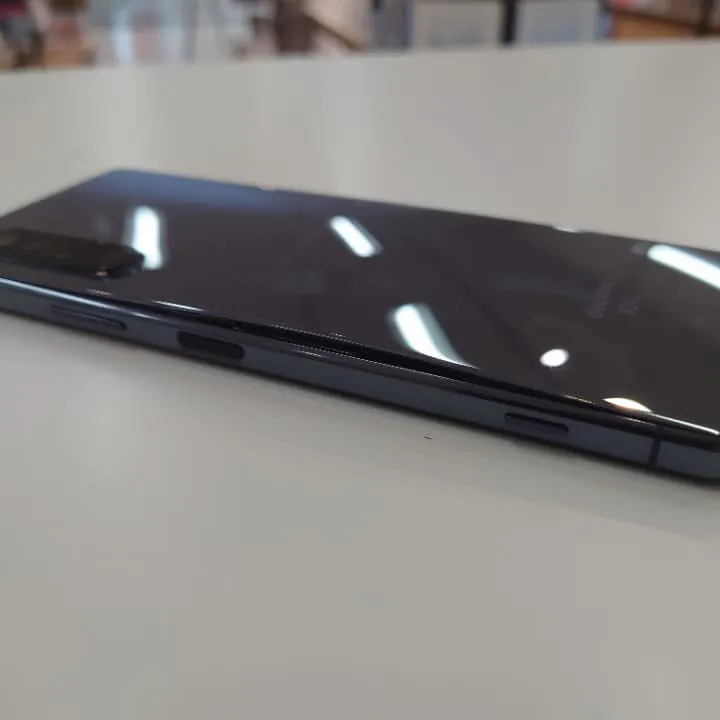 Xperia1 Ⅱのバッテリー膨張