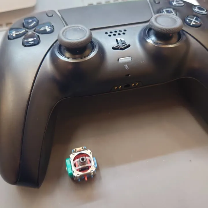 PS5 アナログスティック修理