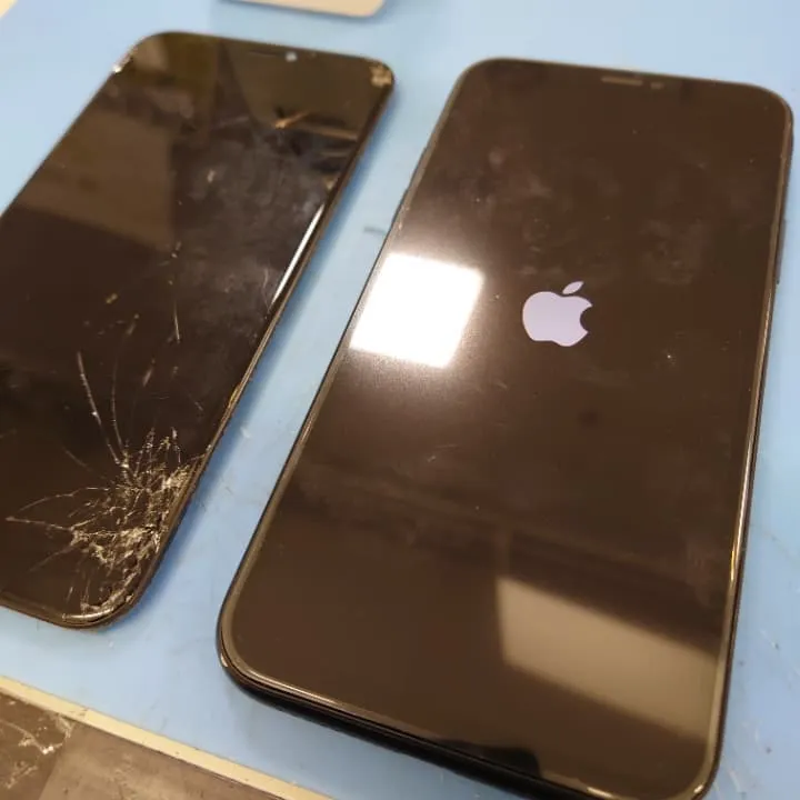 iPhone11画面割れ修理