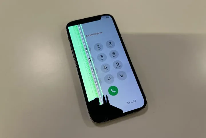 iPhone,iPhone12,画面に線,黒い,液晶割れ,液漏れ,画面交換,即日修理