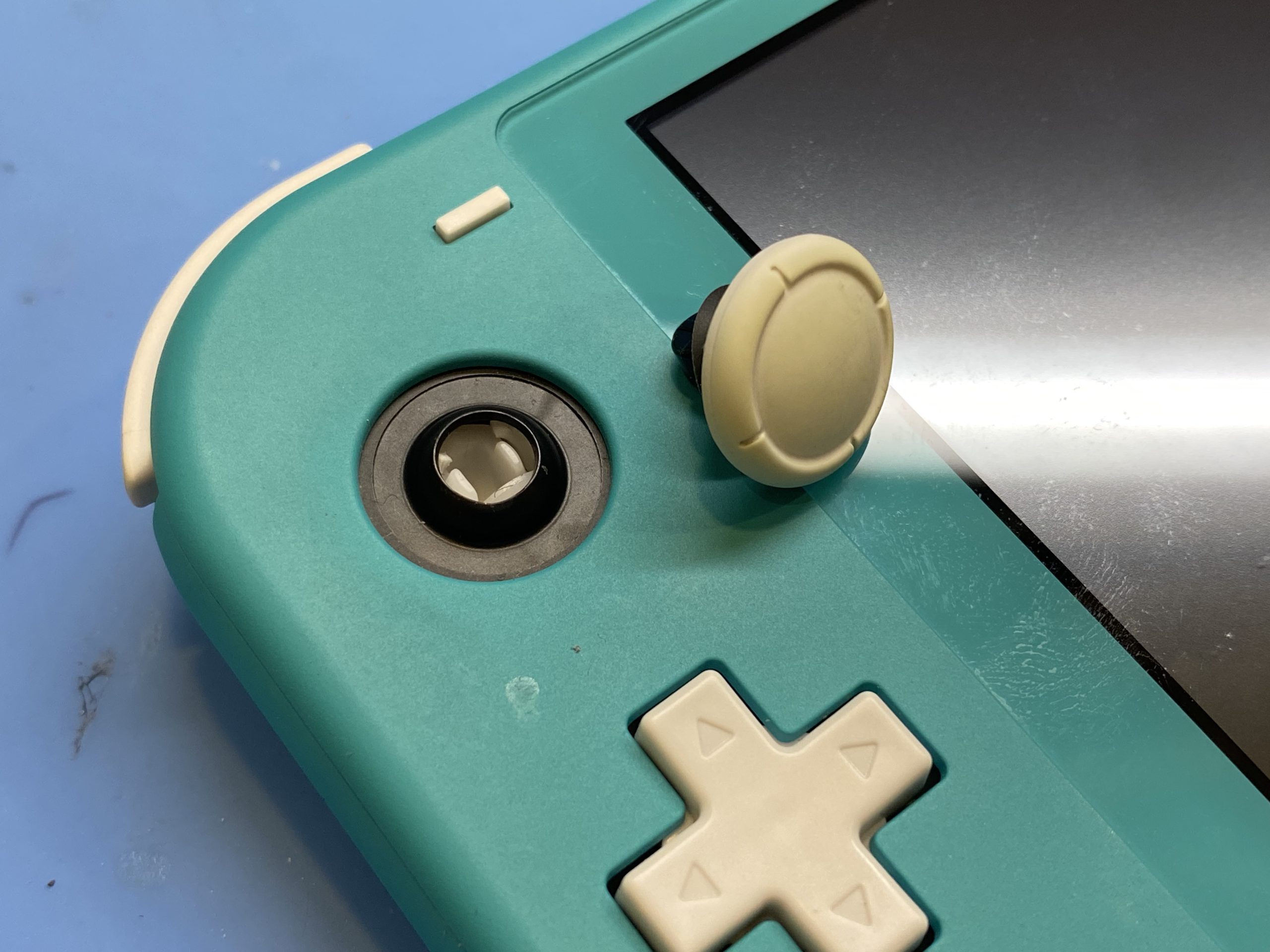 SwitchLite スティック交換
