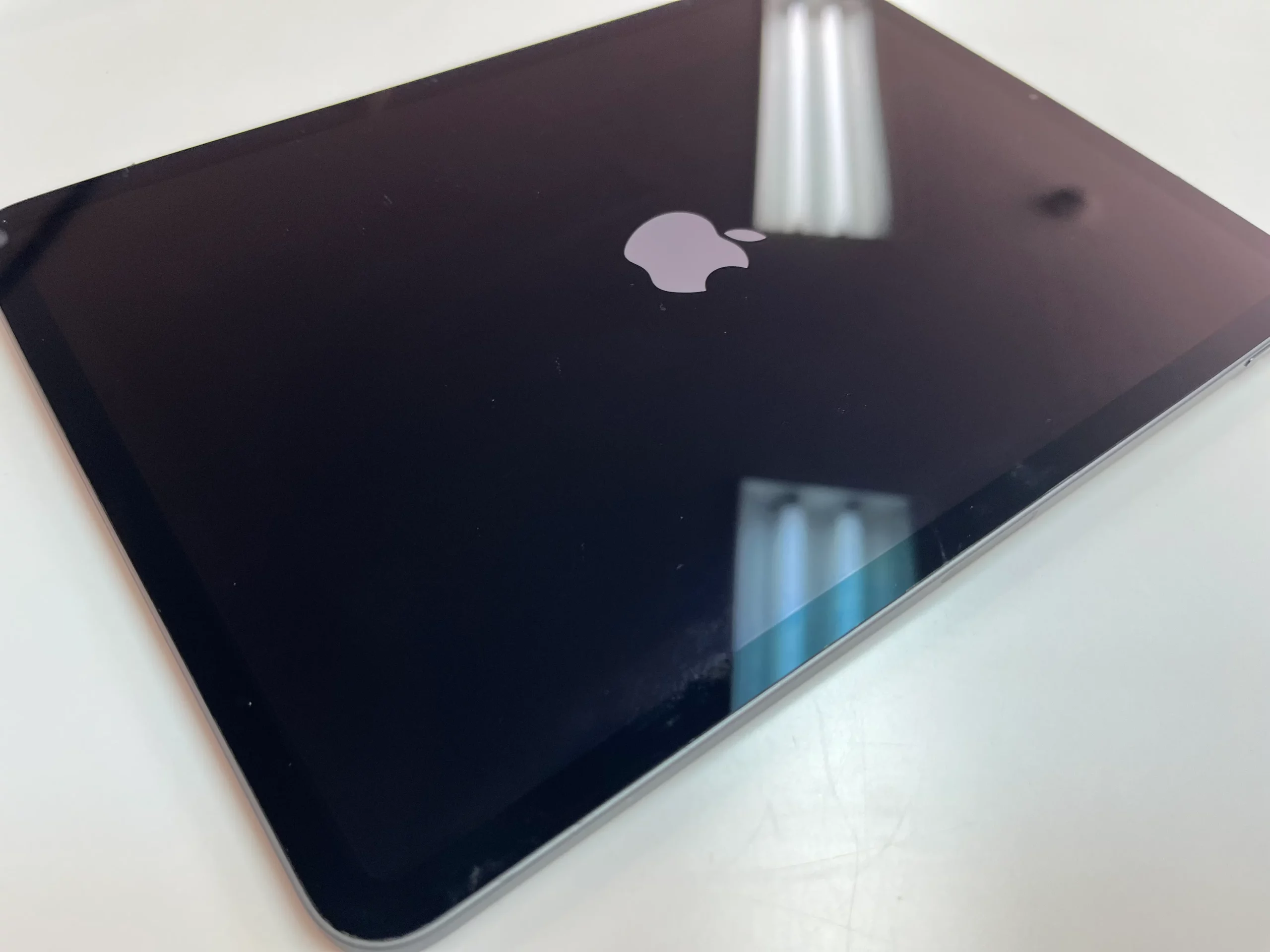リンゴマークから起動しないiPad Air 第4世代の画面|札幌市西区スマートクリア琴似駅前店の修理事例