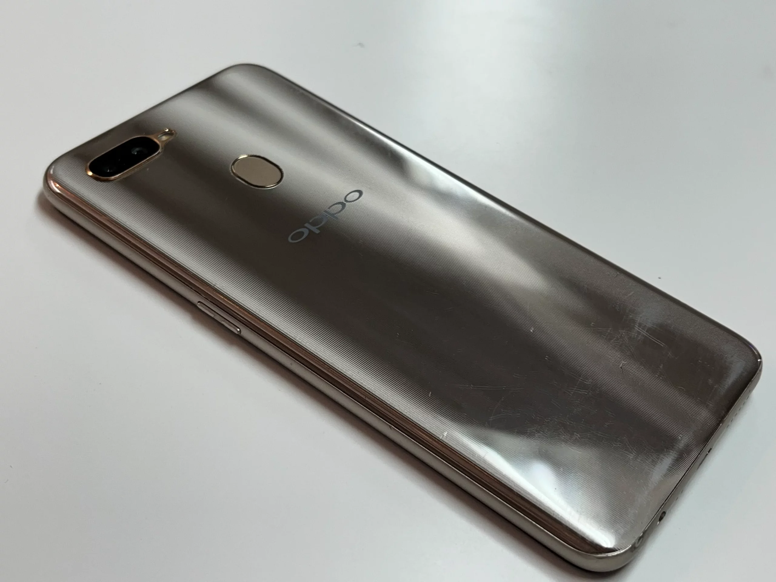 札幌市西区のスマートクリア琴似駅前店で行ったAndroidスマホの画面修理・バッテリー交換事例紹介|即日対応・データ保持修理も対応可