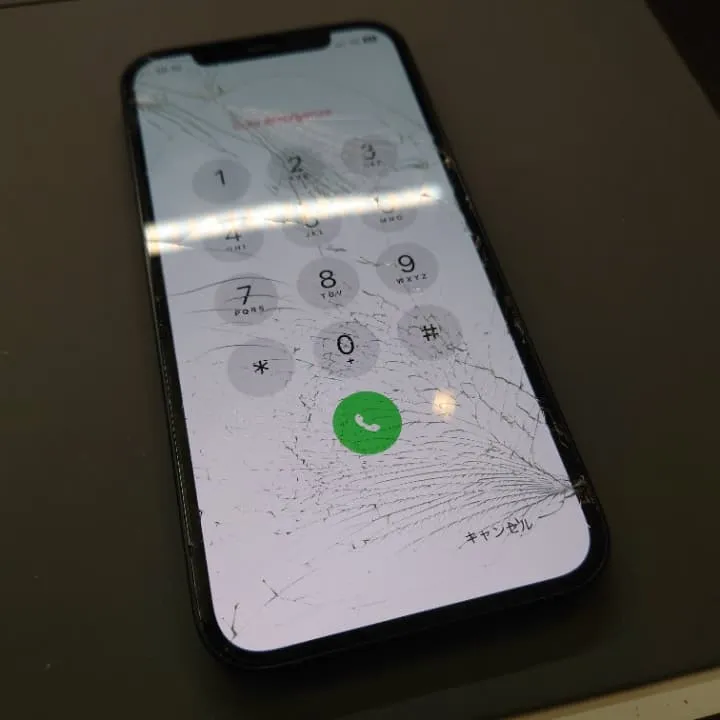 iPhone12miniの画面割れ修理