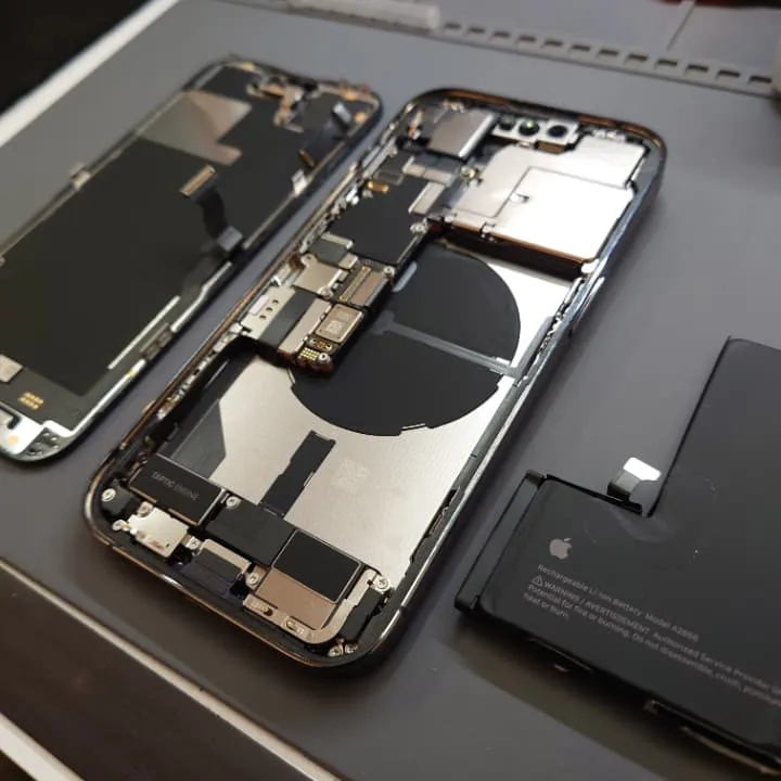 iPhone14proのバッテリー交換