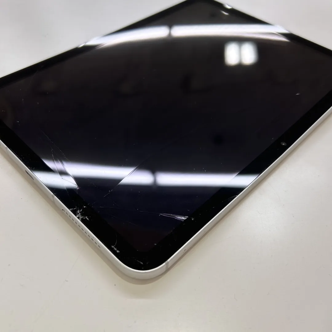 iPad第10世代のタッチパネル交換