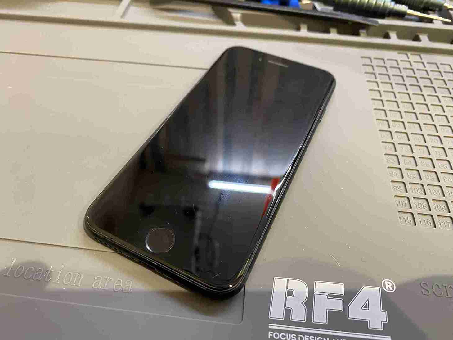 iPhoneSE3 映らない　画面修理前
