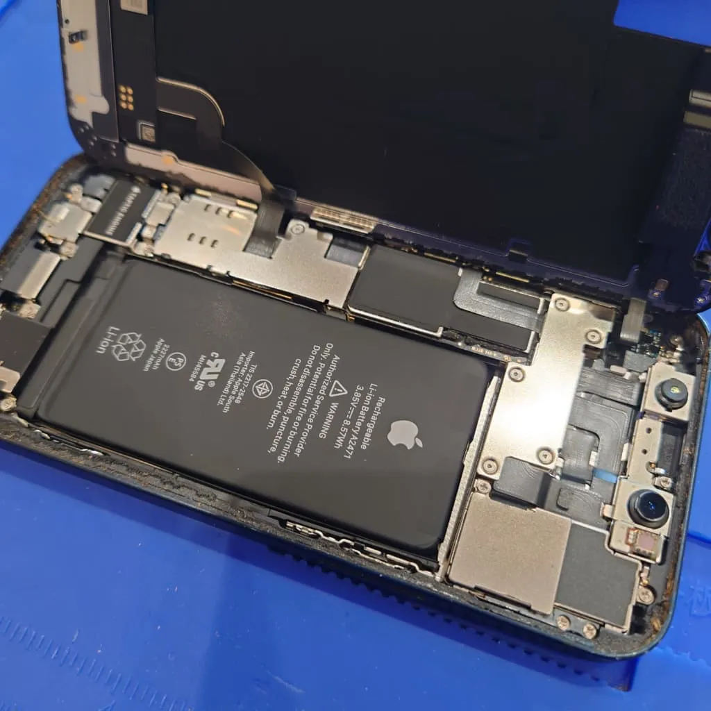 iphone12miniのバッテリー交換も即日対応