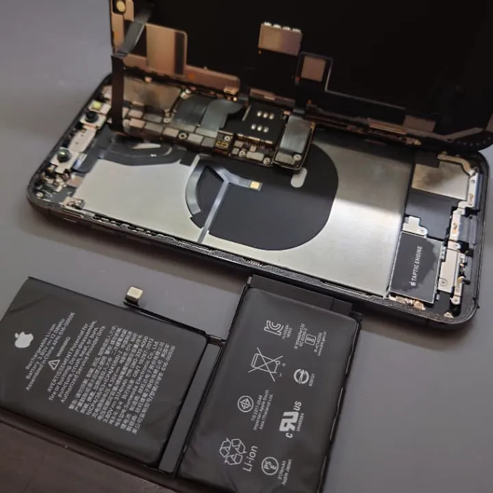 iPhoneXS MAXのバッテリー交換