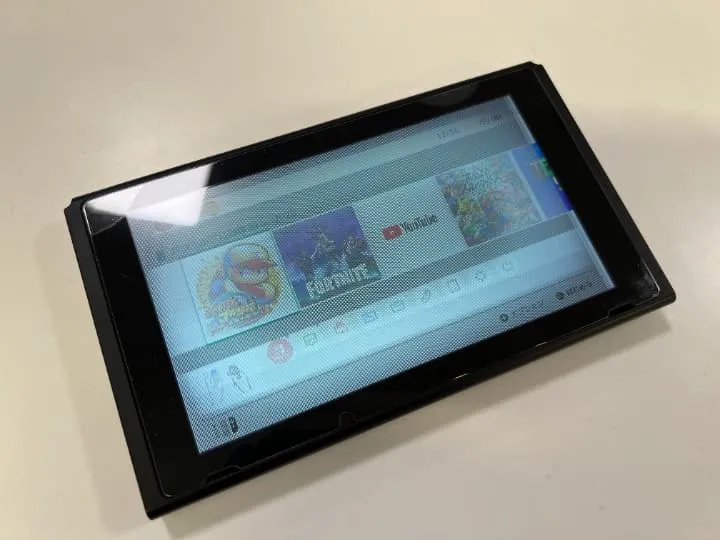 Switch,スイッチ,液晶,液晶割れ,液晶交換,データそのまま,即日修理