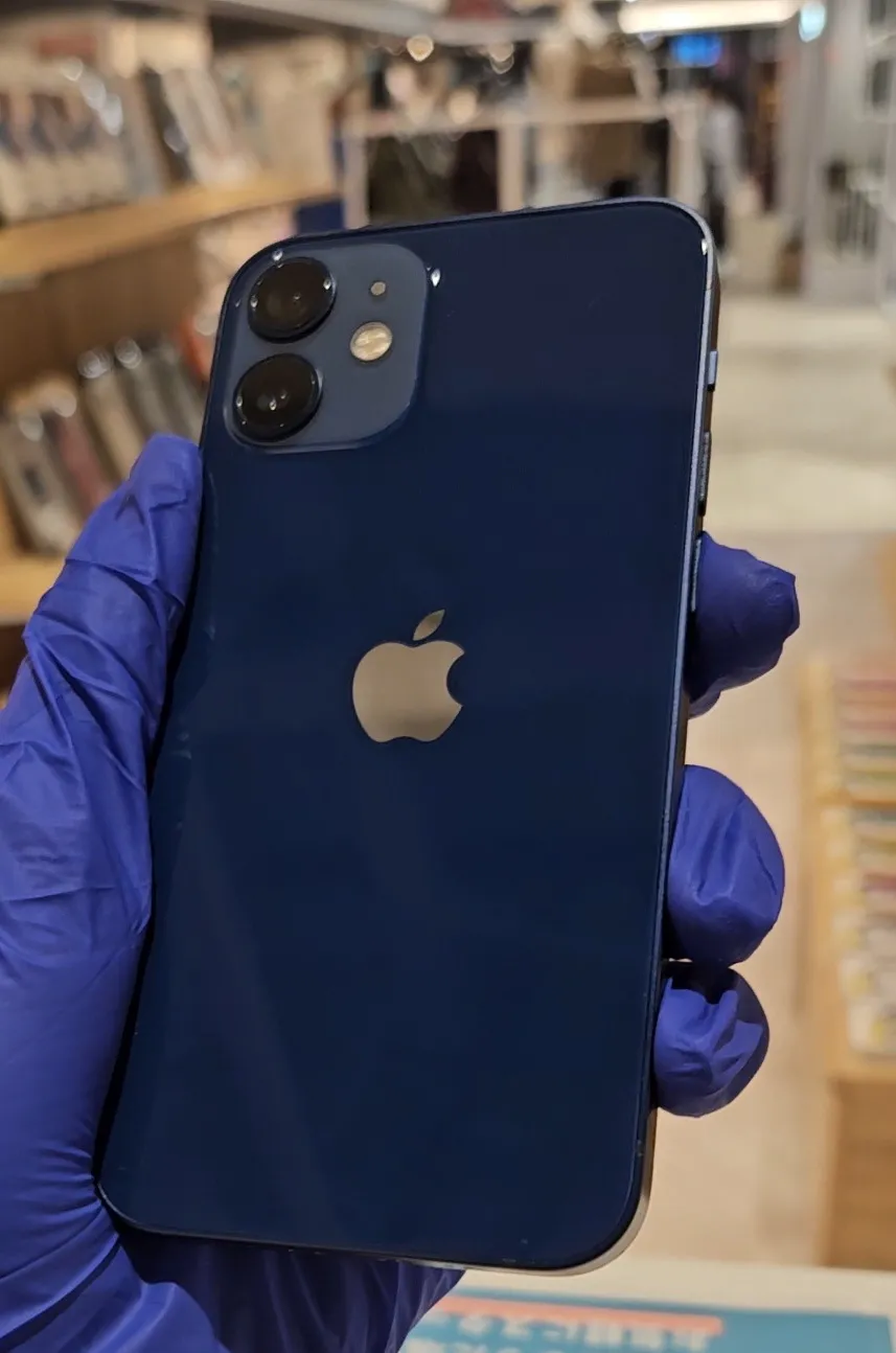札幌・すすきのでiPhone12miniバッテリー交換｜データそのまま最短30分【スマートクリア ココノススキノ店】
