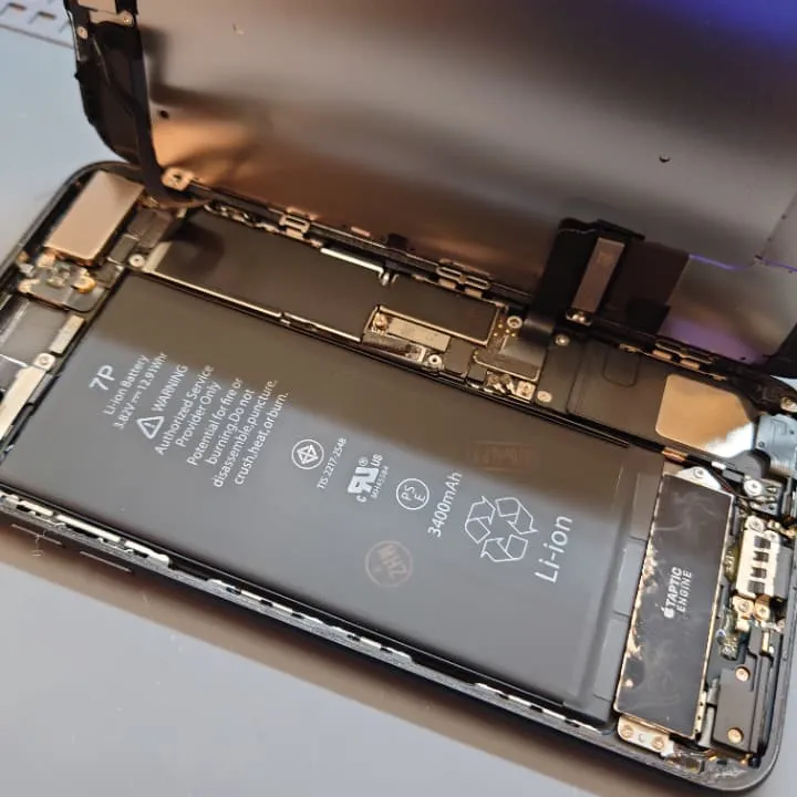 iPhone7plusバッテリー交換