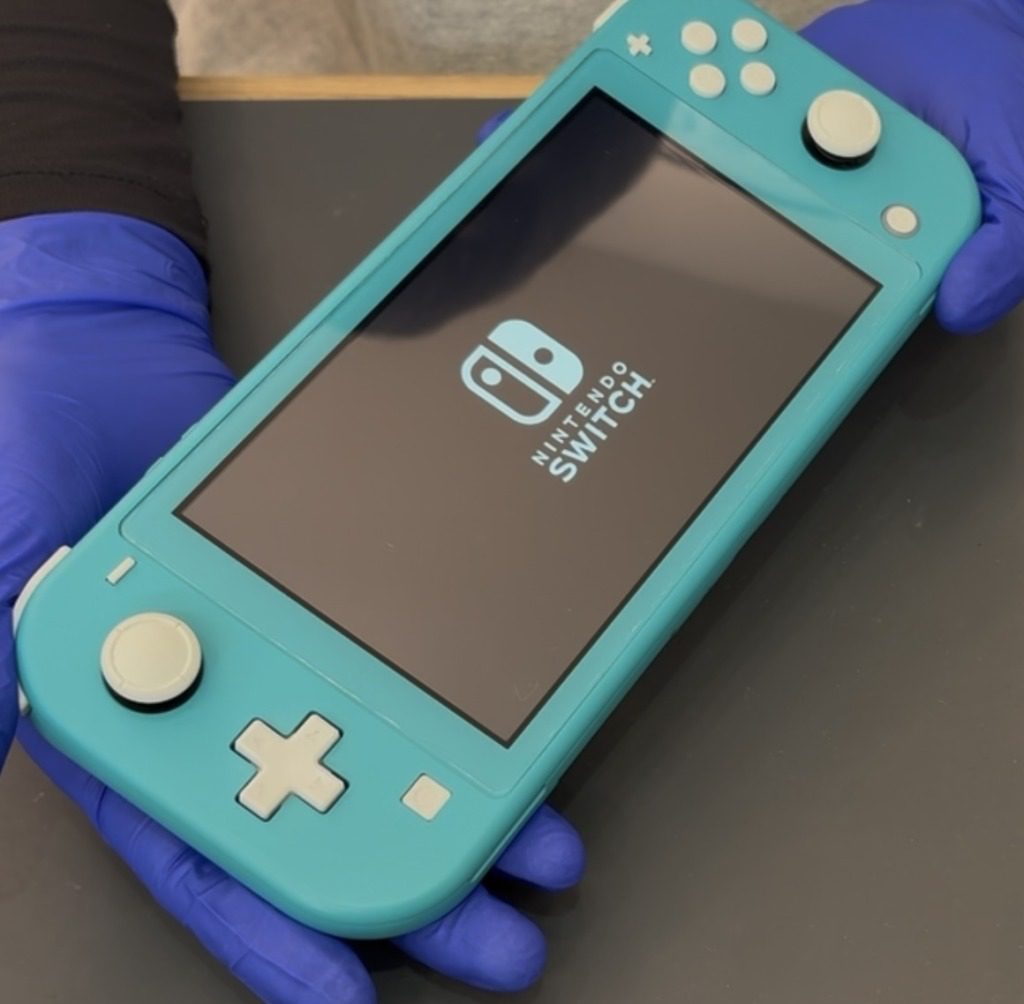 SwitchLiteの液晶交換