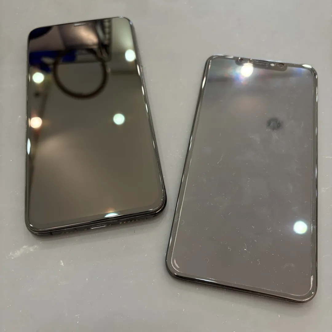 iPhoneXsMaxの液晶交換