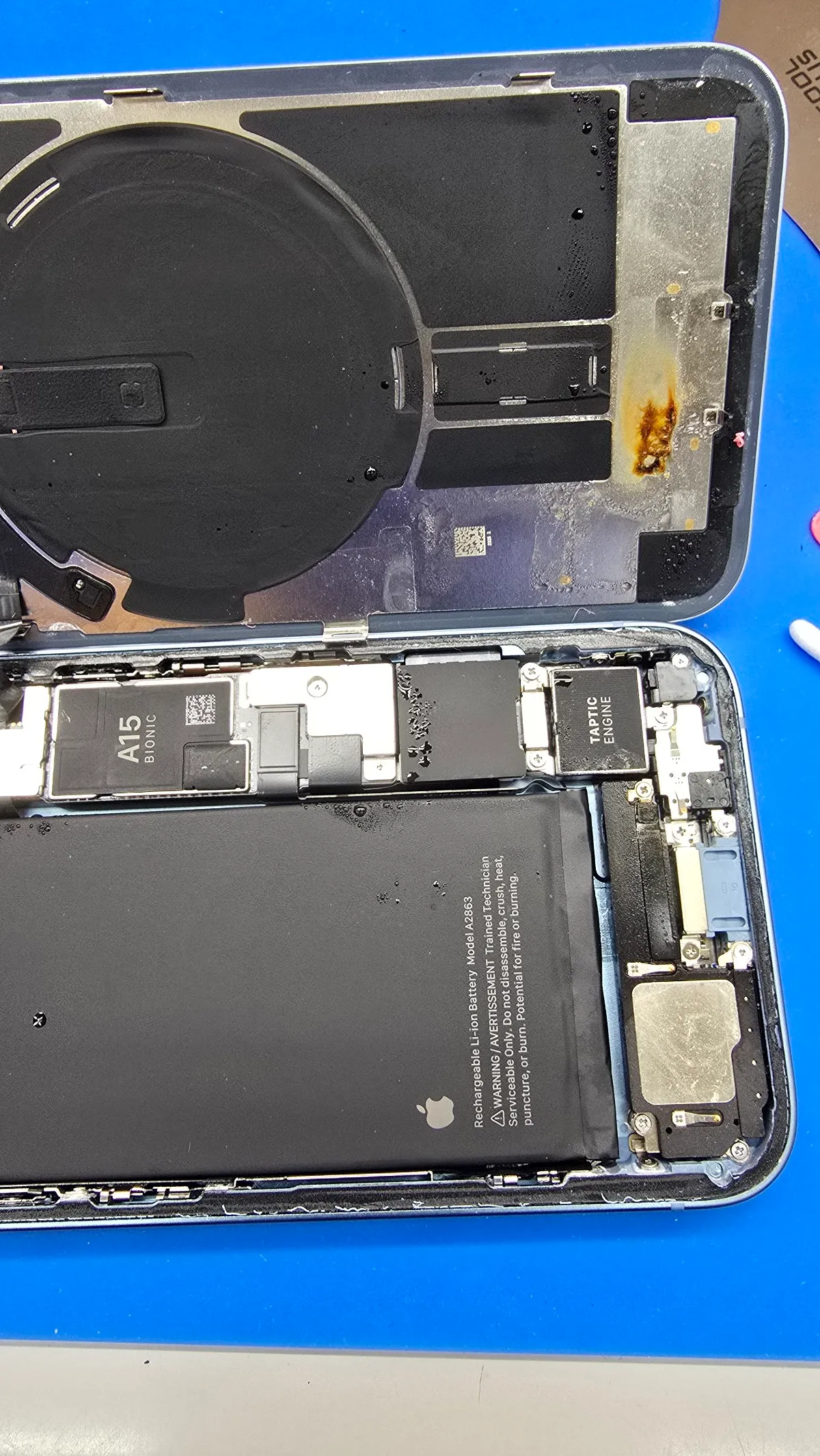 iPhone14 水没
