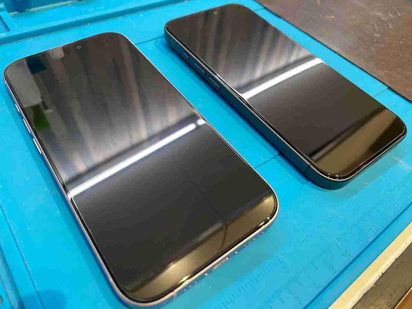 iPhone17 2台 フィルム 貼付代行