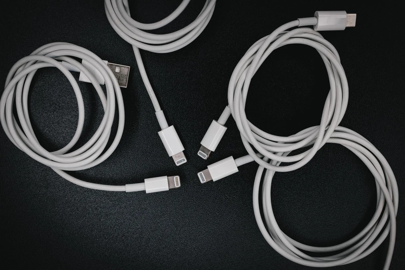 iPhone17のバッテリーを傷めるNG充電習慣