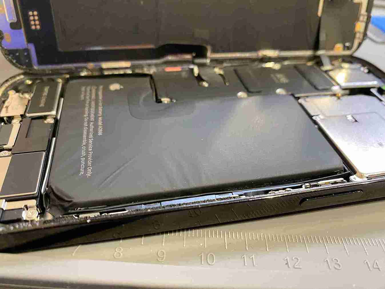 iPhone14Pro バッテリー交換