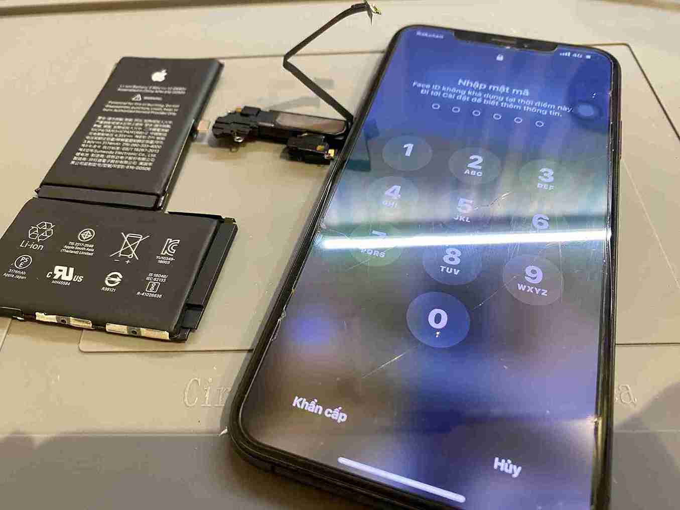 iPhoneXSMax フロントセンサー 交換後