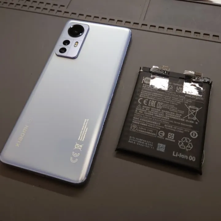 Xiaomi スマホバッテリー交換