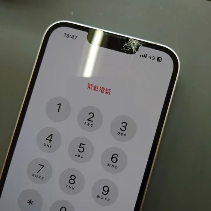 iPhone13 画面割れ修理