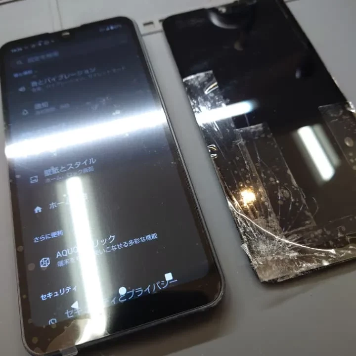 AQUOSwish3の画面修理