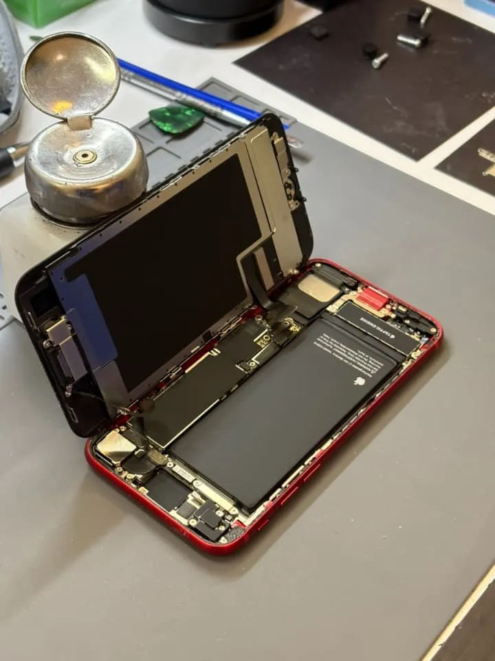 バッテリーが劣化したiPhoneSe3買取